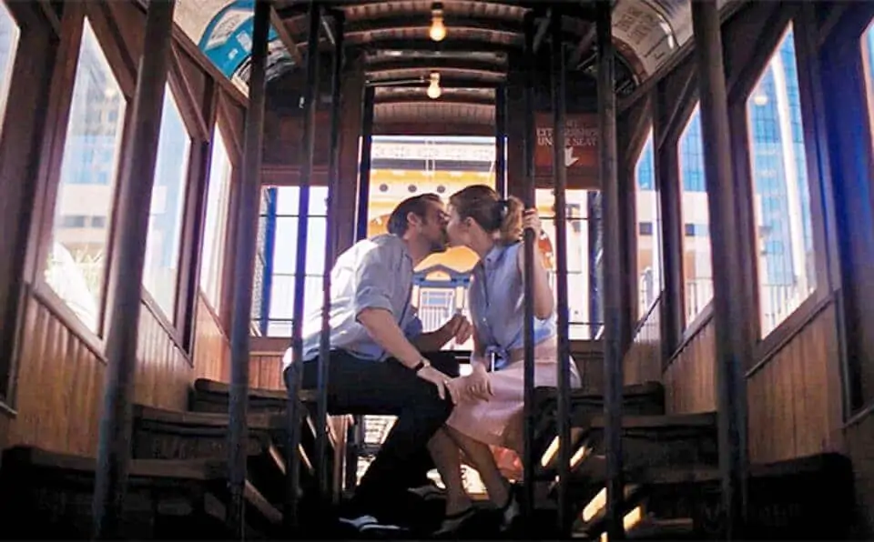 La-La Land tram kiss