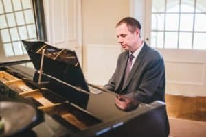 Maison Talbooth pianist